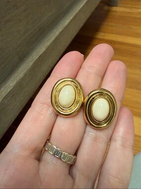 Gold-Tone Oval Earrings with Cream Center